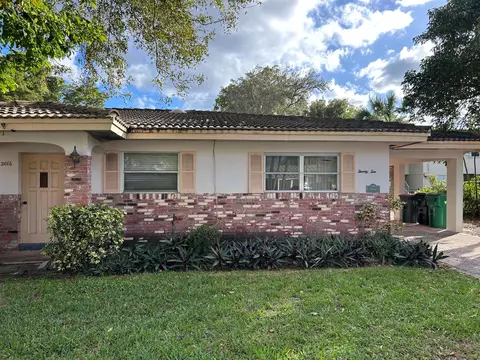 2010 NE 33rd St, Lighthouse Point, FL 33064
