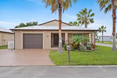 1 SE Los Gatos Ln, Port Saint Lucie, FL 34952