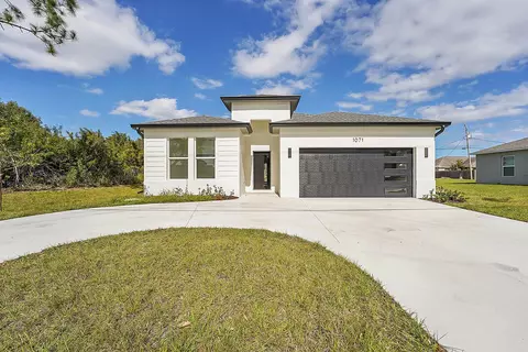 1071 SW Becker Rd, Port Saint Lucie, FL 34953