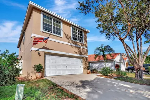 1310 Fairfax Cir E, Boynton Beach, FL 33436