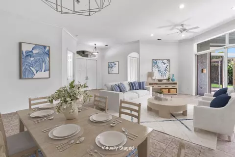 400 Rosewood Cir, Boca Raton, FL 33487