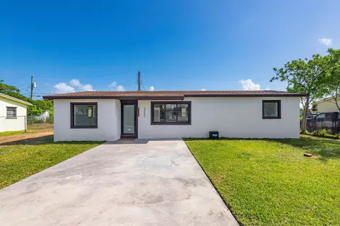22285 SW 109th Ct, Miami, FL 33170