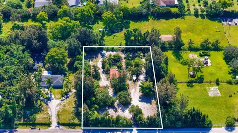 5866 De Soto Rd, Lake Worth, FL 33463