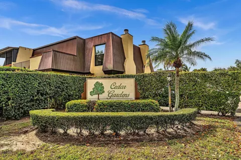 3542 Gardens East Dr #B, Palm Beach Gardens, FL 33410