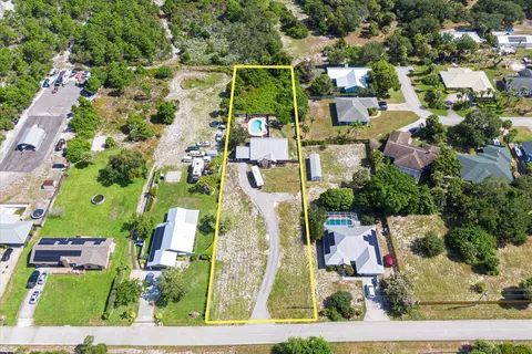 430 11th Ln SW, Vero Beach, FL 32962
