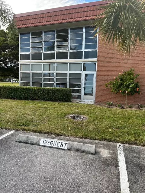 12 Vista Palm #101, Vero Beach, FL 32962