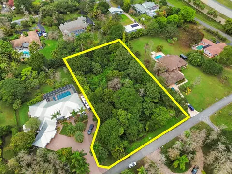 5533 NW 79th Way, Parkland, FL 33067