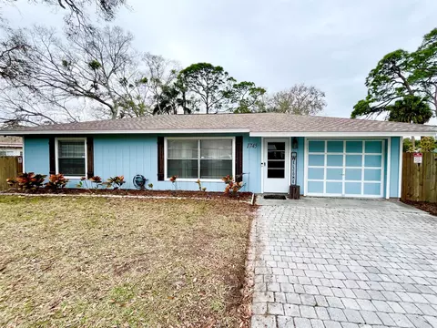 1745 42nd Ave, Vero Beach, FL 32960