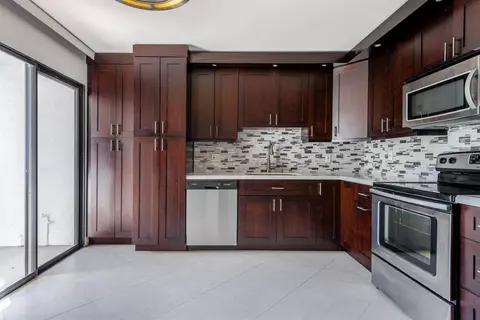 7515 Glendevon Ln #602, Delray Beach, FL 33446