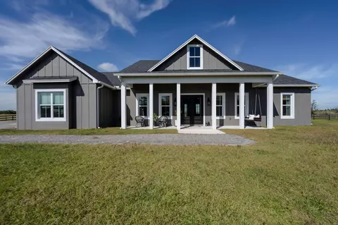 505 N Graves Rd, Fort Pierce, FL 34945