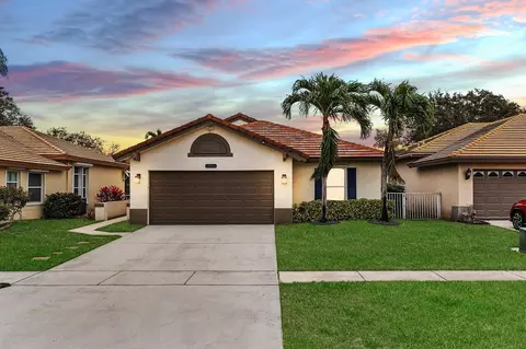 7846 Manor Forest Blvd, Boynton Beach, FL 33436