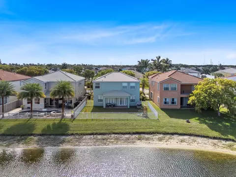 2716 Shaughnessy Dr, Wellington, FL 33414
