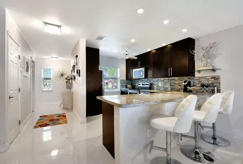 21219 Lago Cir #F, Boca Raton, FL 33433