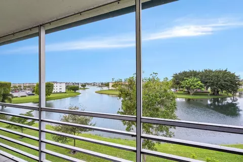 4034 Lincoln B #4034, Boca Raton, FL 33434