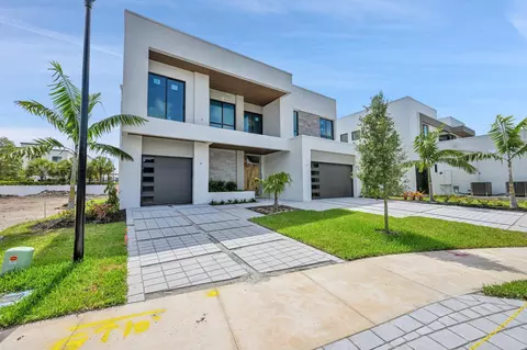 16686 Mosaic, Delray Beach, FL 33446