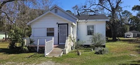 5676 Soutel Dr, Jacksonville, FL 32219
