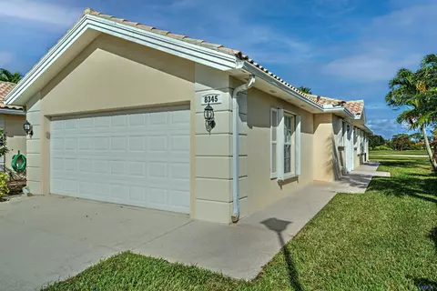8345 SE Paurotis Ln, Hobe Sound, FL 33455