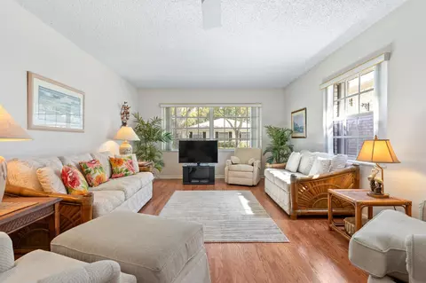 10083 42nd Ter #123, Boynton Beach, FL 33436