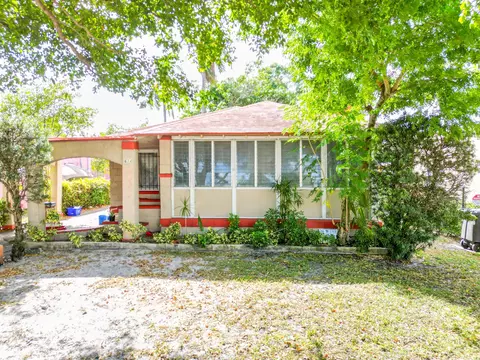 614 30th St, West Palm Beach, FL 33407