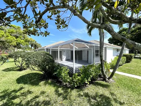 6301 Geminata Oak Ct, Palm Beach Gardens, FL 33410