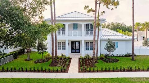 2620 Greenway Dr, Jupiter, FL 33458