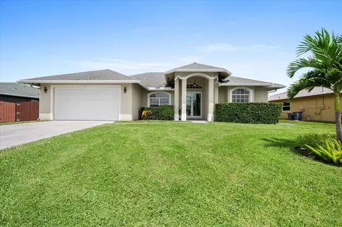 111 SW Milburn Cir, Port Saint Lucie, FL 34953