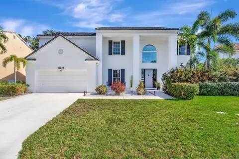 10225 Hunt Club Ln, Palm Beach Gardens, FL 33418