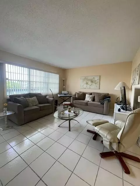 4152 Cambridge G #4152, Deerfield Beach, FL 33442