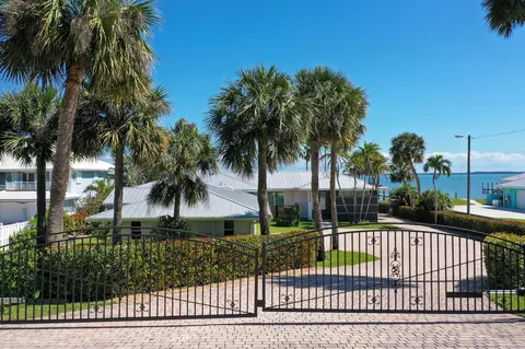 1508 S Indian River Dr, Fort Pierce, FL 34950