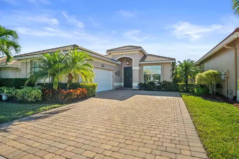 1662 NW Old Oak Ter, Jensen Beach, FL 34957