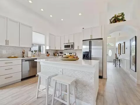 8534 Via D Oro, Boca Raton, FL 33433