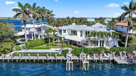 105 Bonito Dr, Ocean Ridge, FL 33435