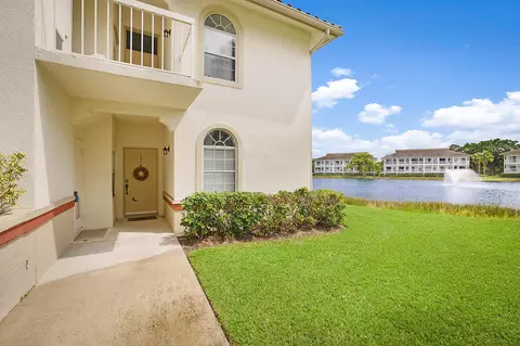 121 Cypress Point Dr #121, Palm Beach Gardens, FL 33418