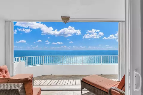 500 S Ocean Blvd #PH8, Boca Raton, FL 33432