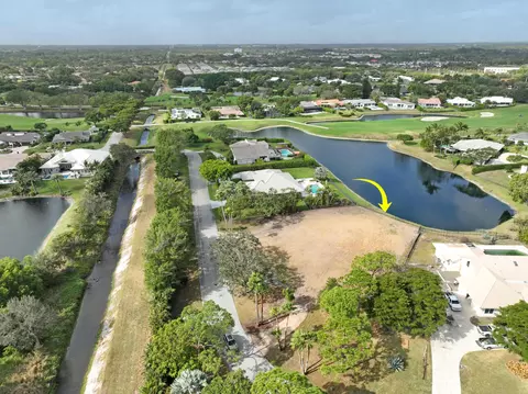 330 Glenwood Dr, Delray Beach, FL 33445