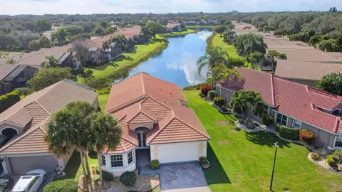 7453 Morocca Lake Dr, Delray Beach, FL 33446