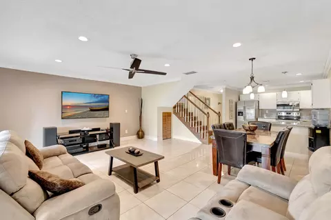 23359 SW 55th Way #G, Boca Raton, FL 33433