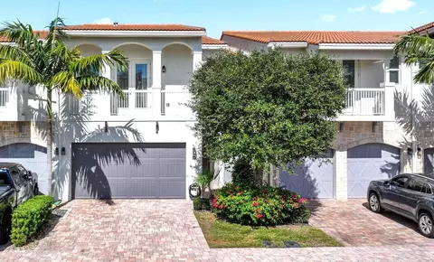 100 NW 69th Cir #24, Boca Raton, FL 33487
