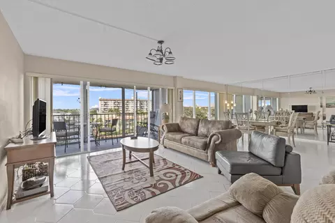 801 S Federal Hwy #618, Pompano Beach, FL 33062