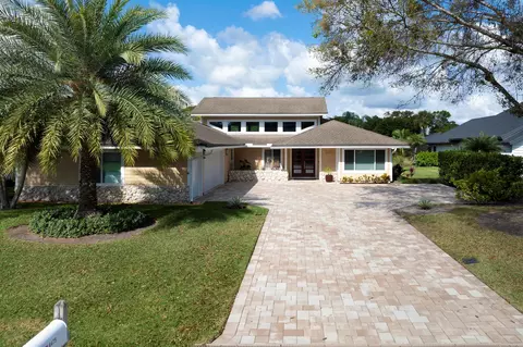 6475 Brandon St, Palm Beach Gardens, FL 33418