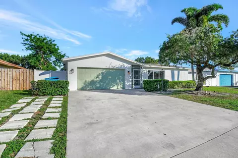 2548 SW 11th Ct, Boynton Beach, FL 33426