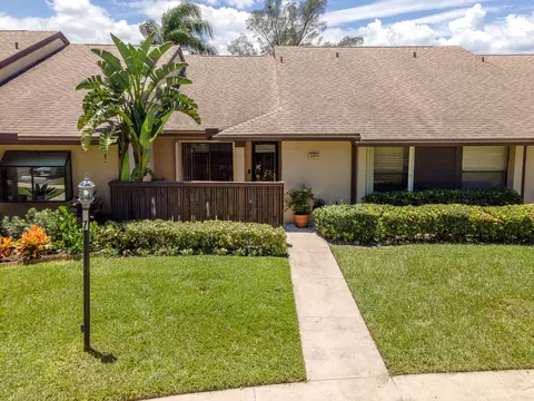 8477 Boca Glades Blvd E, Boca Raton, FL 33434