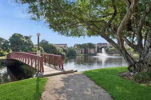2455 Lindell Blvd #3302, Delray Beach, FL 33444