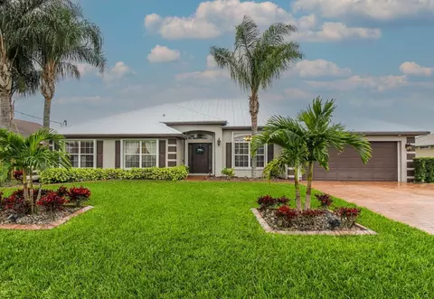 5758 NW Cleburn Dr, Port Saint Lucie, FL 34986