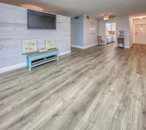 1 S Lakeside Dr #A2, Lake Worth, FL 33460
