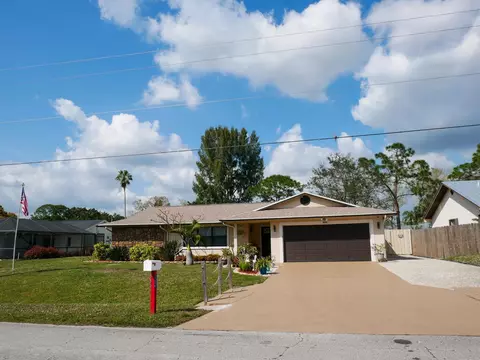505 SE Fallon Dr, Port Saint Lucie, FL 34983