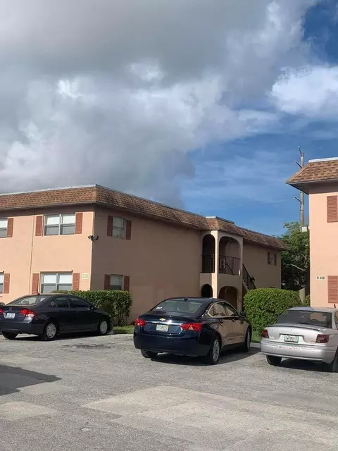 550 SW 2nd Ave #124, Boca Raton, FL 33432