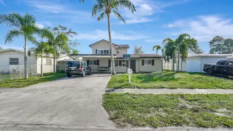 6830 Simms St, Hollywood, FL 33024
