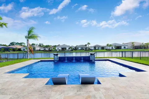 724 SE Boboli Way, Port Saint Lucie, FL 34984