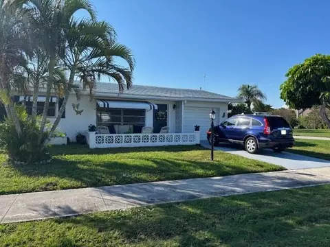 137 Leisureville Blvd, Boynton Beach, FL 33426